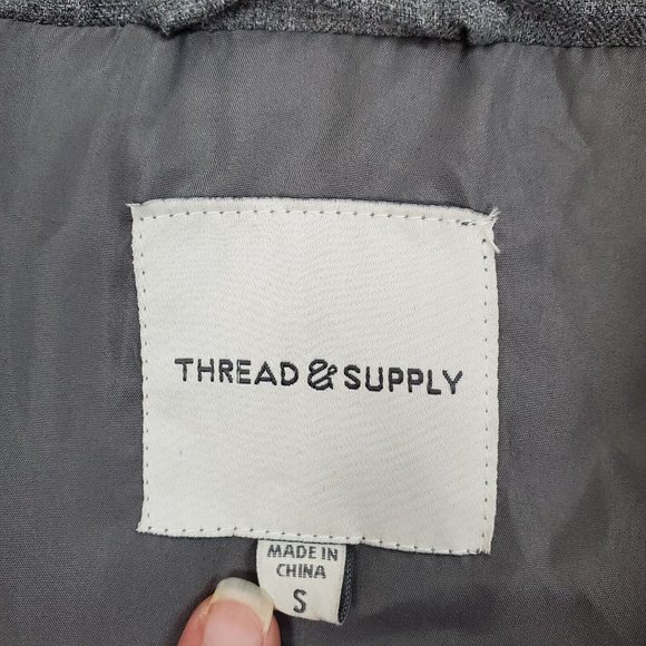 Thread & Supply Womens Vest Small Gray Quilted Full Zip Pockets Gold Outdoors - Picture 5 of 10